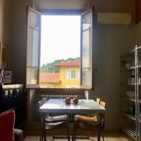 Sunny Top Floor In San Frediano Florence Exterior photo