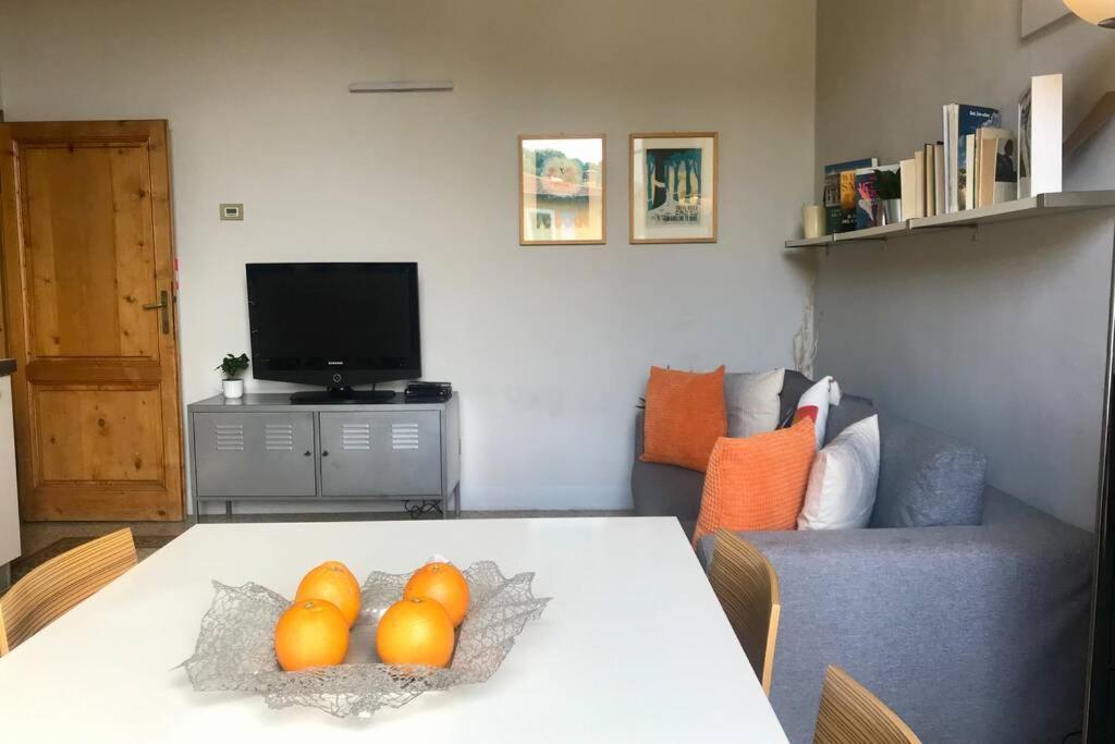 Sunny Top Floor In San Frediano Florence Exterior photo
